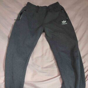 Adidas Jogger with Zipper pockets - Men's Small (Grey)